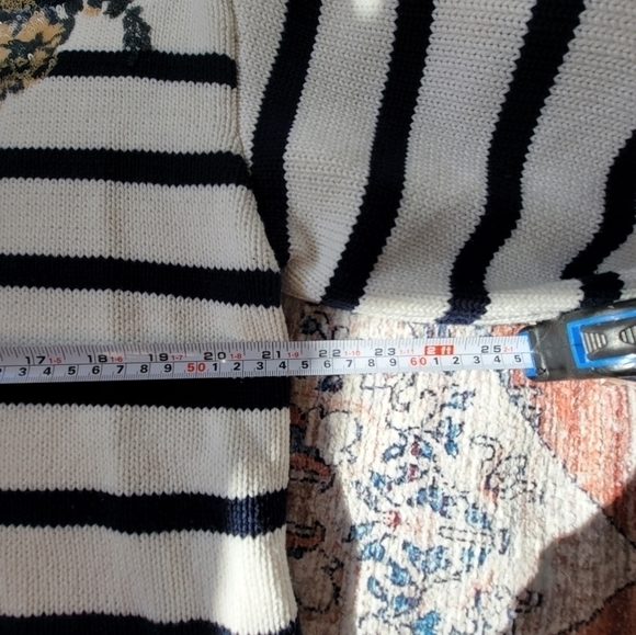 DEMYLEE | 100% cotton Striped Floral Embellished Thick Knit 3/4 Sleeve Sweater - Picture 7 of 9